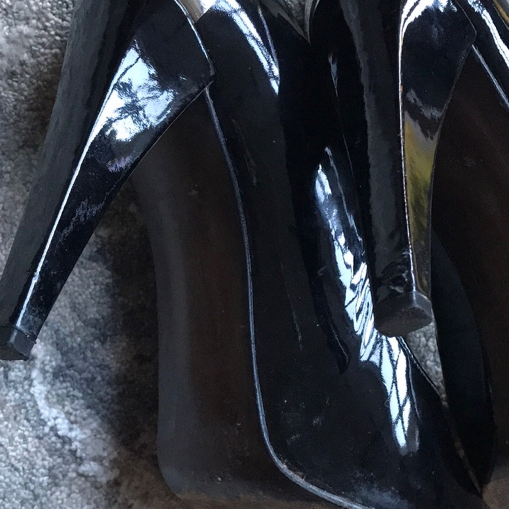 Stuart Weitzman patent pumps - Picture 7 of 10